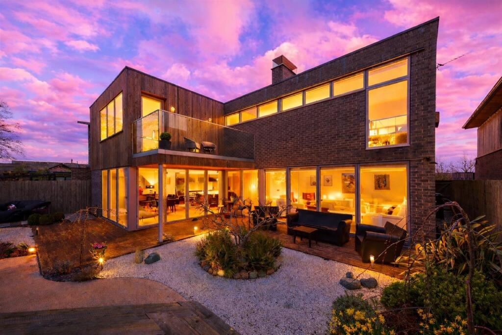 Main image of property: The Rushes, Little Eccleston, Preston