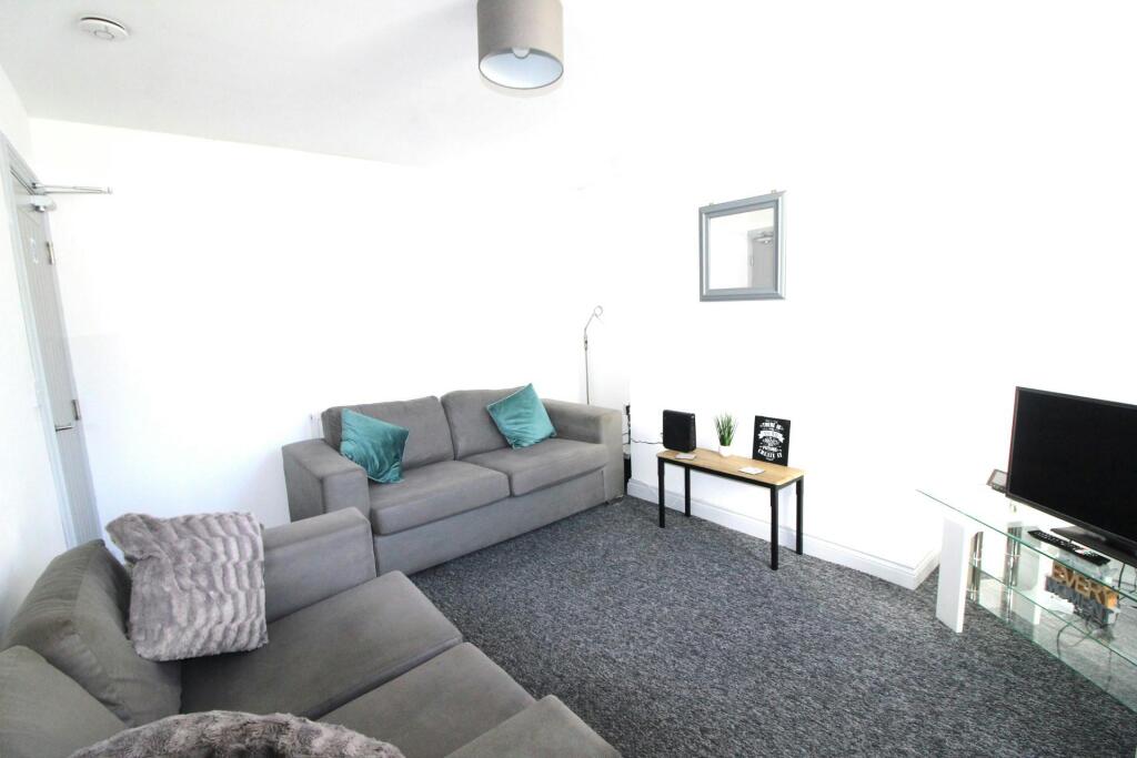 lounge 55 redcar.JPG