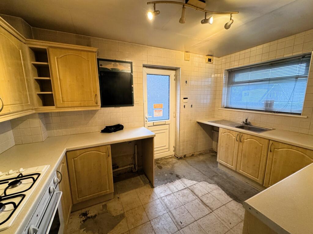 Oakland Crescent, Riddings, DE55 photo 4