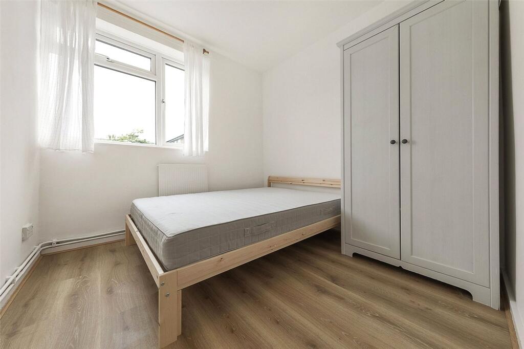 3 bedroom maisonette for rent