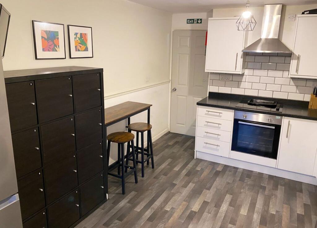 Additional image 3 of 25 Rosedale Avenue, Smethwick, West Midlands, B66 3JB