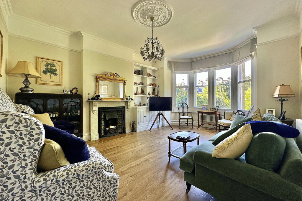 House in Bath - View 2