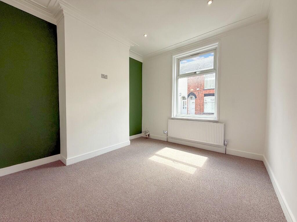 House in Hull - View 3