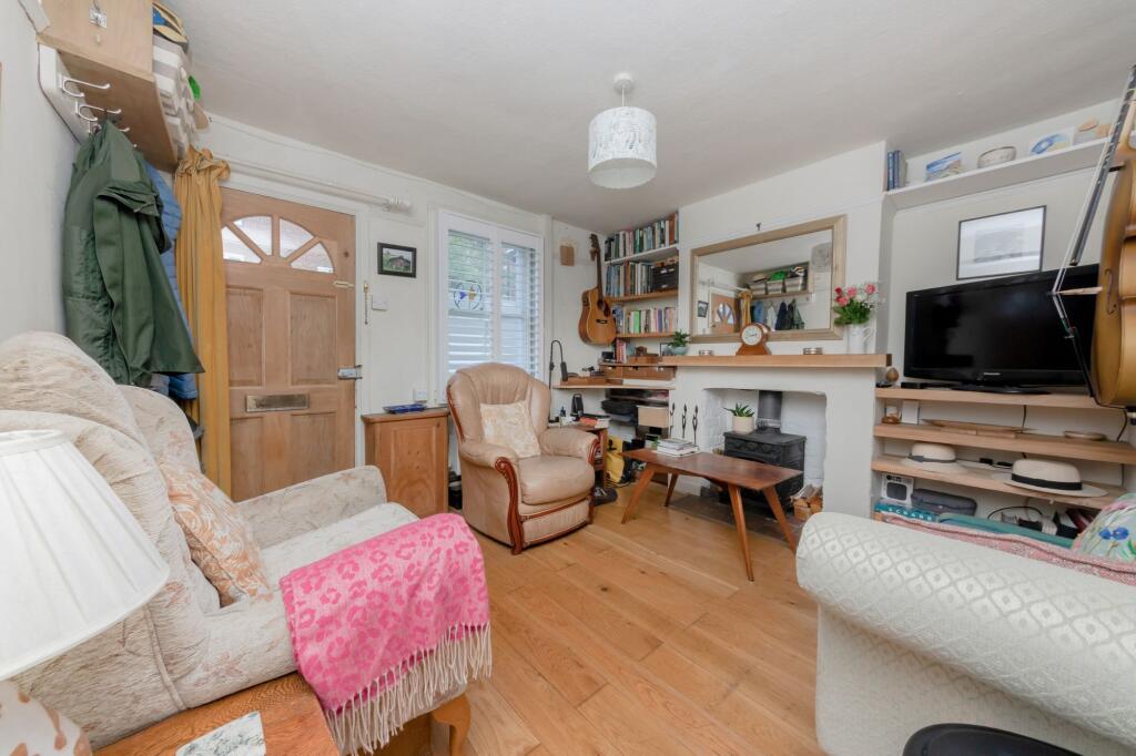 Valence Road, Lewes, BN7 photo 3
