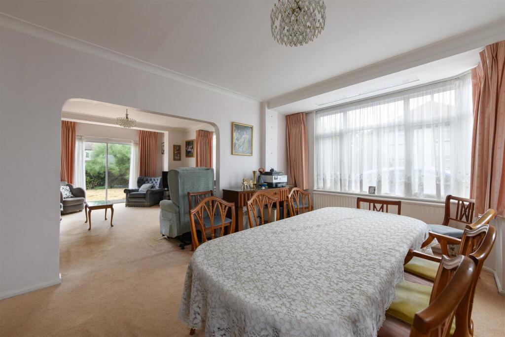 House in London, Oakwood, Southgate - View 4