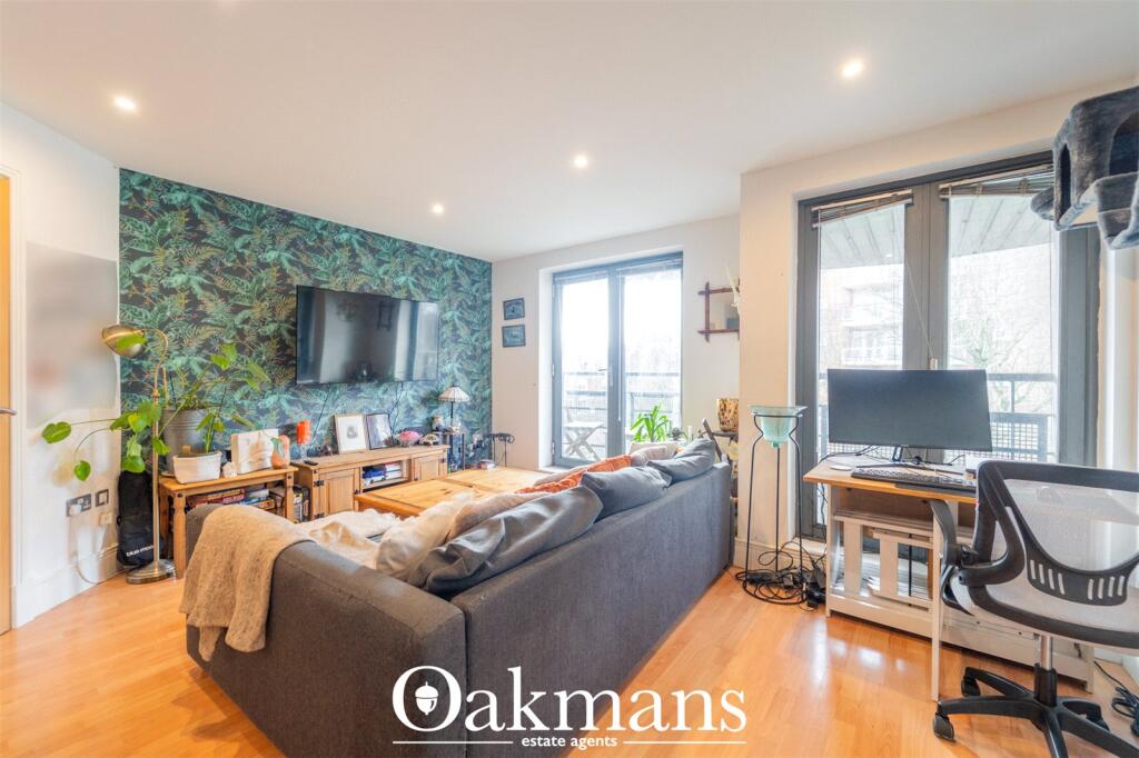 Apartment in Birmingham - More