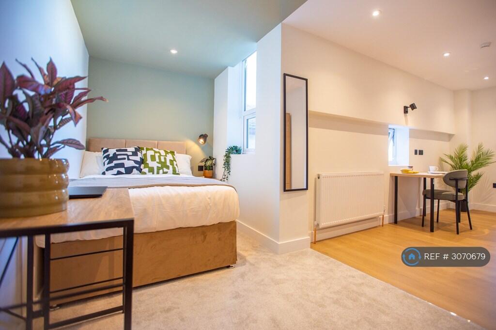 Main image of property: York Avenue, Gillingham, ME7