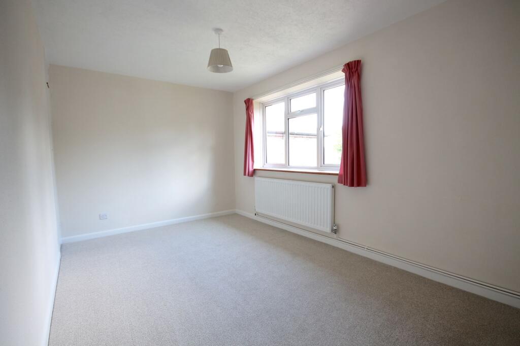 Apartment in Redhill - View 5