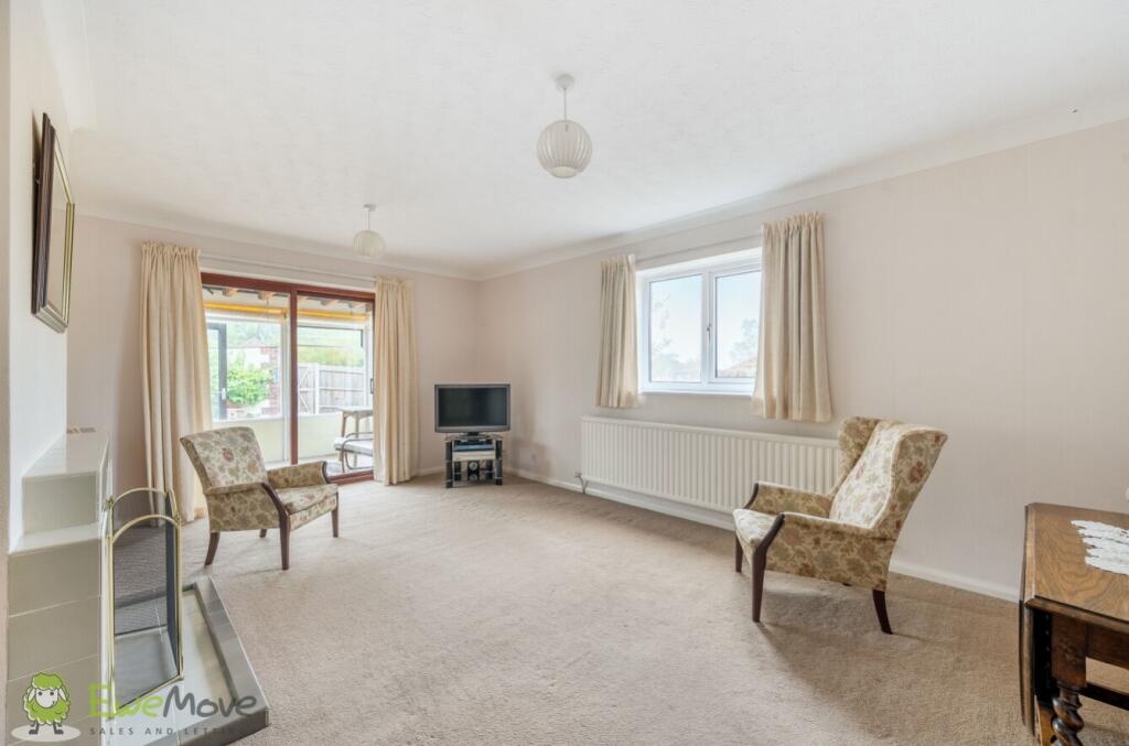 Heath Road, Pamber Heath, Tadley, Hampshire, RG26 photo 2