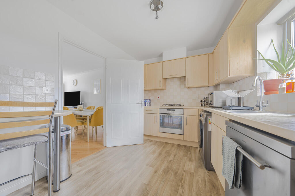 Apartment in London - View 5