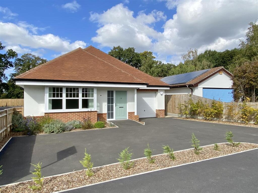 Linden Road, West Parley, Ferndown