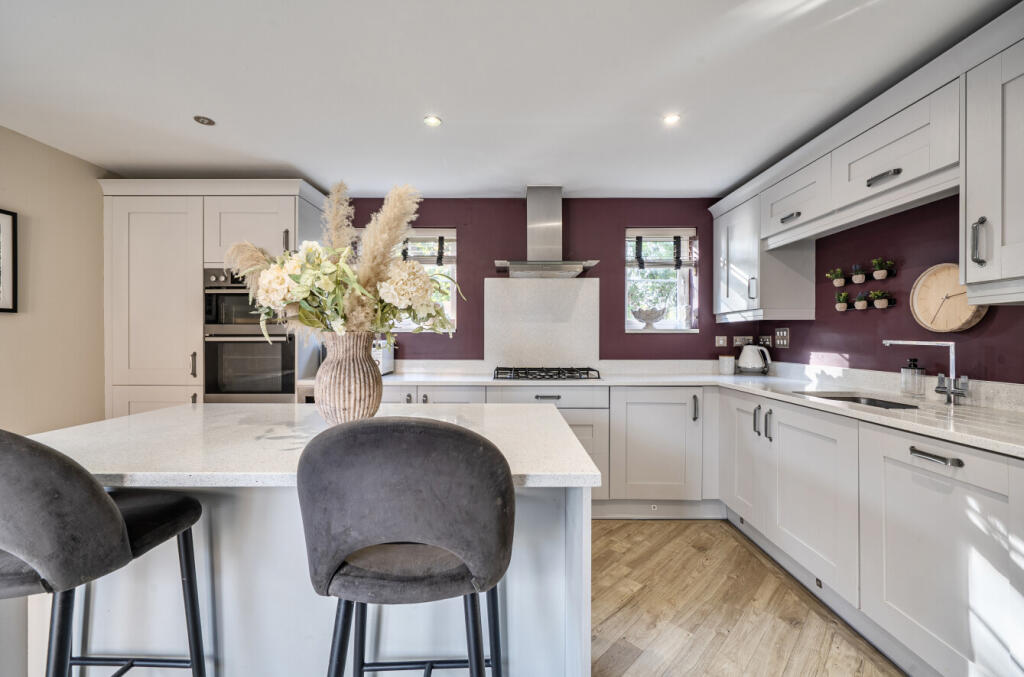 House in Martock, Somerset - View 2