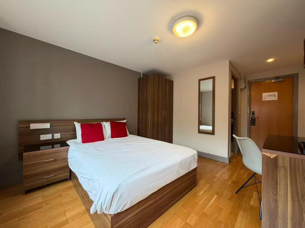 Main image of property: Mitre House - RL0122