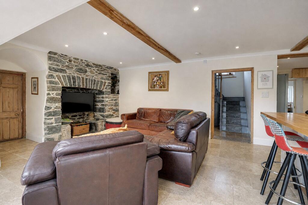 House in Plymouth, North Hill - View 4