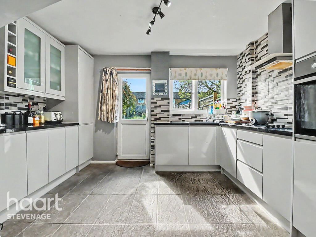 House in Stevenage, Poplars - View 4