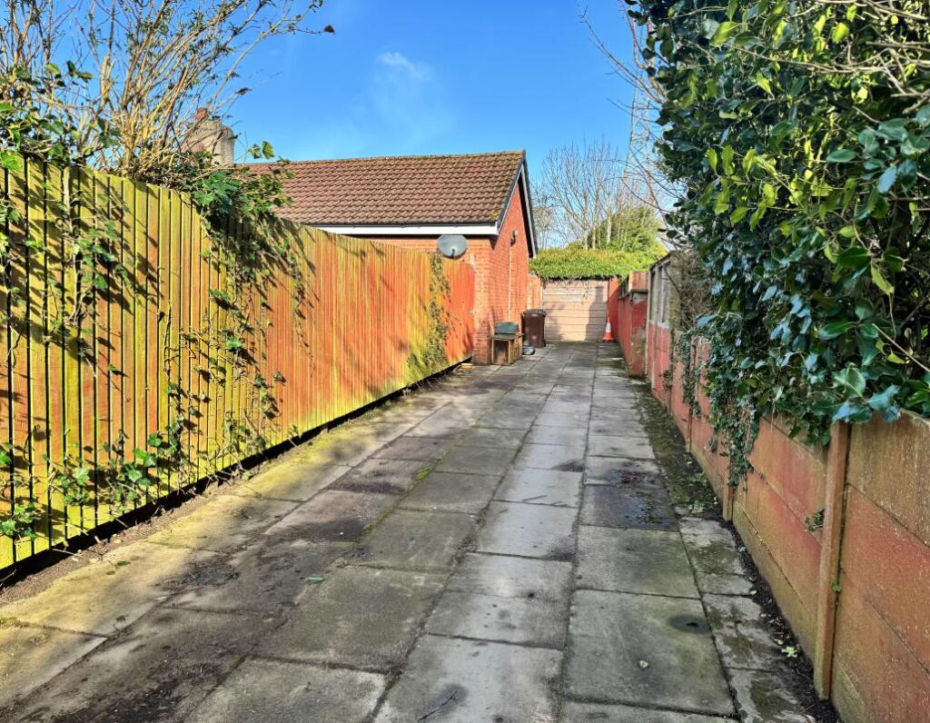 45 Crowland Street, Southport, Merseyside, PR9 7RL photo 3
