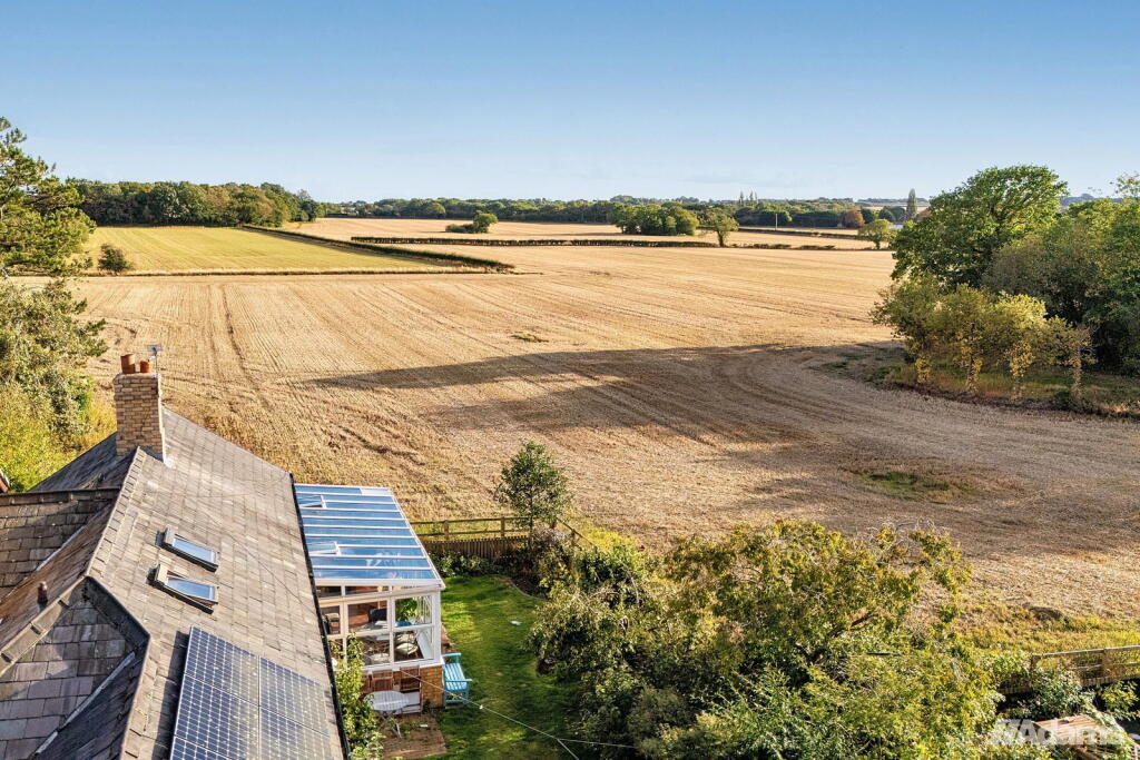 House in Warrington, Grappenhall and Thelwall - More