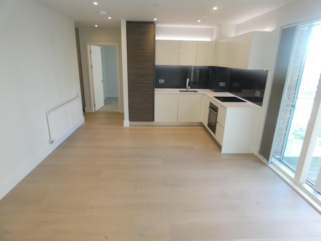 Apartment in London, Kidbrooke Village, Kidbrooke - More