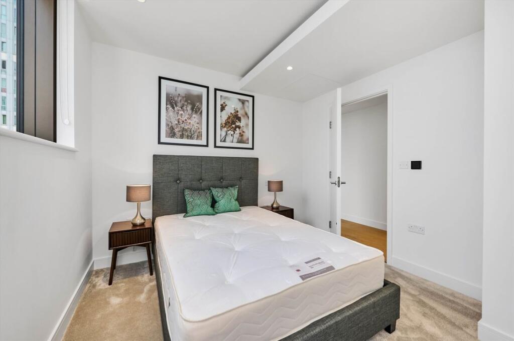 Apartment in London - View 5