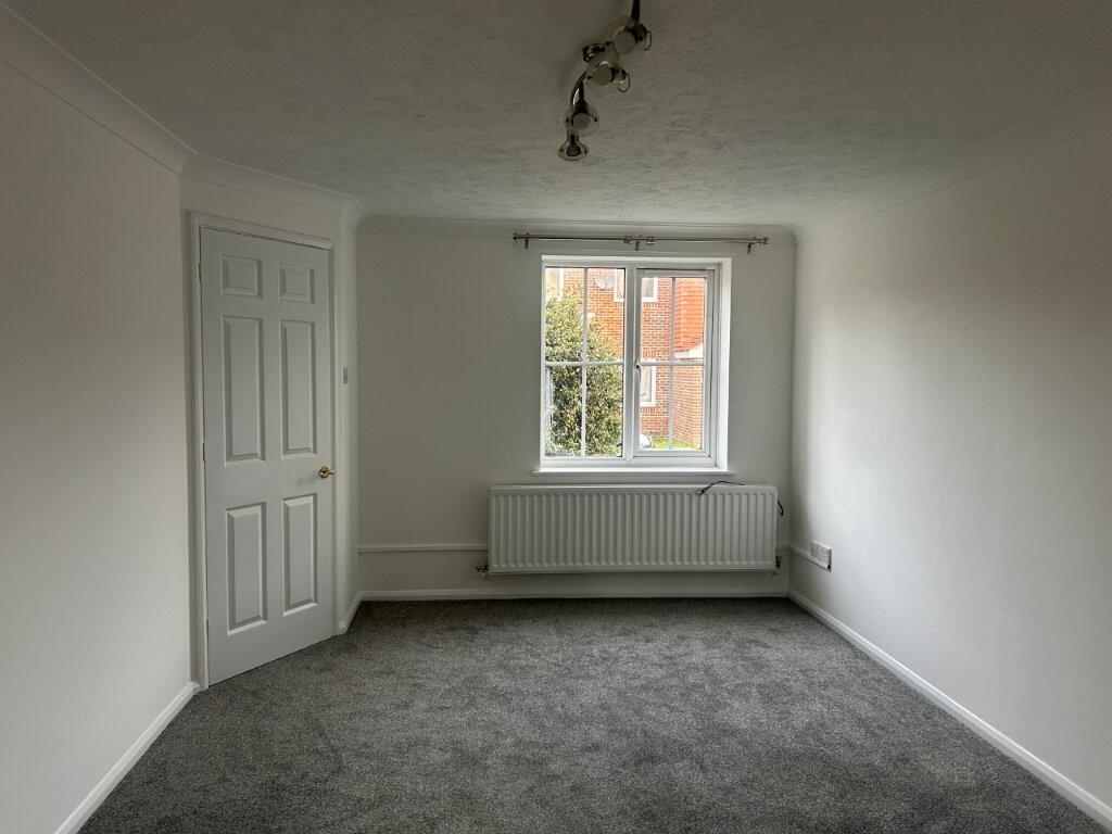 House in Southampton - View 4