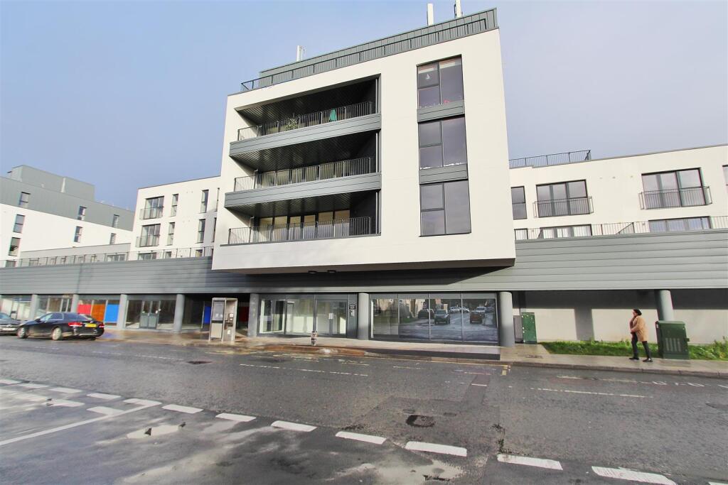 Main image of property: Flat 56, South Block Riverside, Temple Street, Keynsham, Bristol