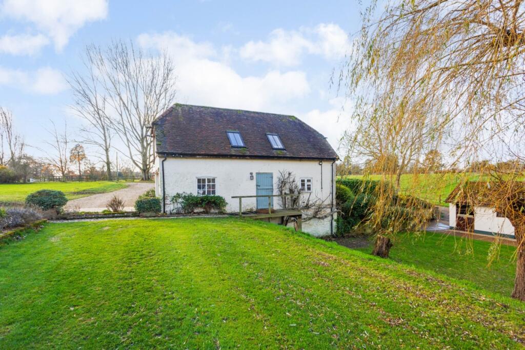 Main image of property: Cods Hill Beenham RG7