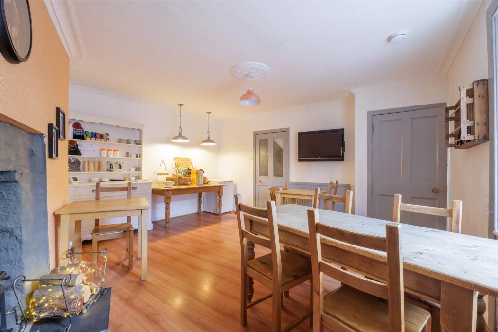 Burrell Street, Crieff, Perth and Kinross, PH7 photo 3