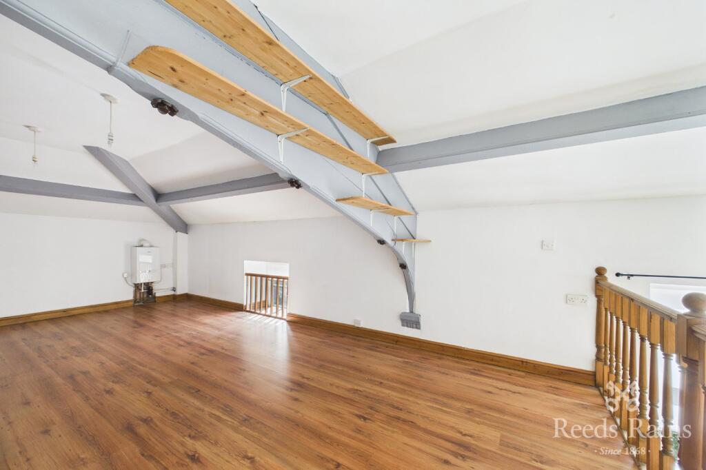 Wellfield Terrace, Todmorden, OL14 photo 4
