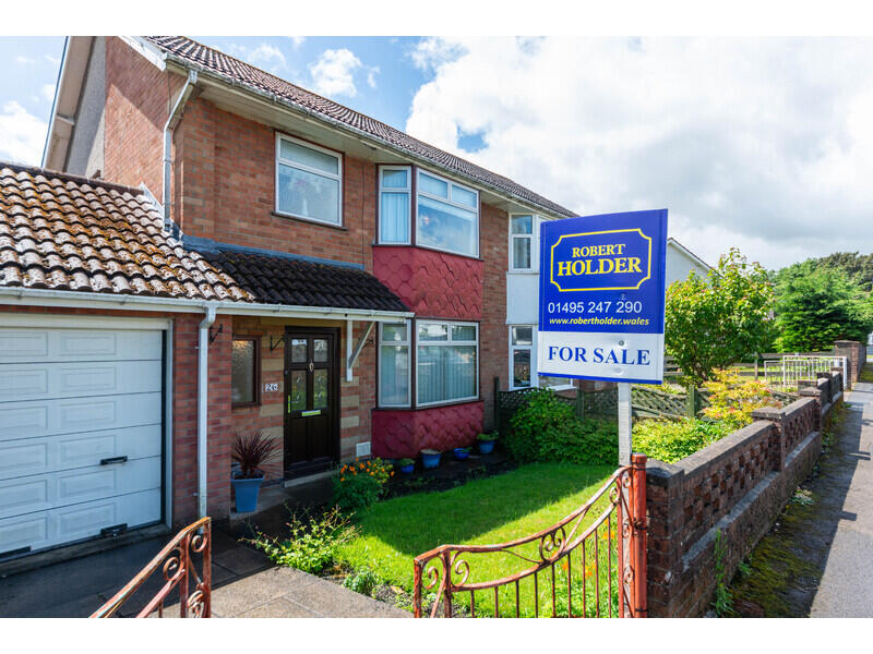 Main image of property: Meadow Crescent, Scwrfa, Tredegar
