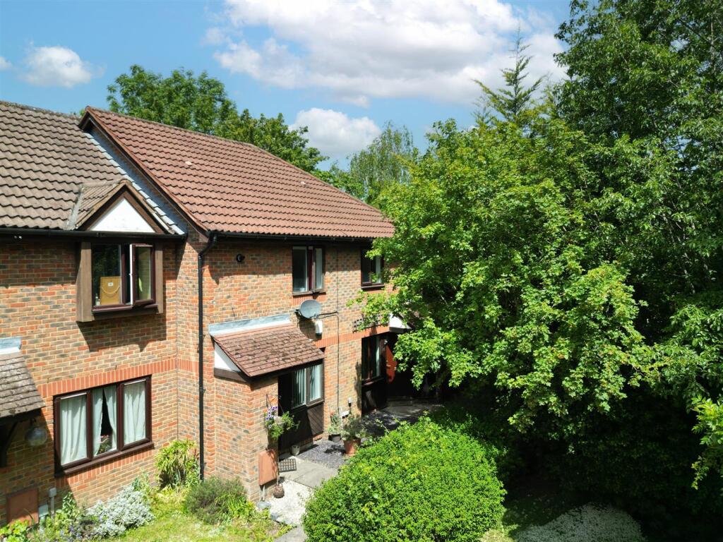 Main image of property: Barley Mead, Warfield