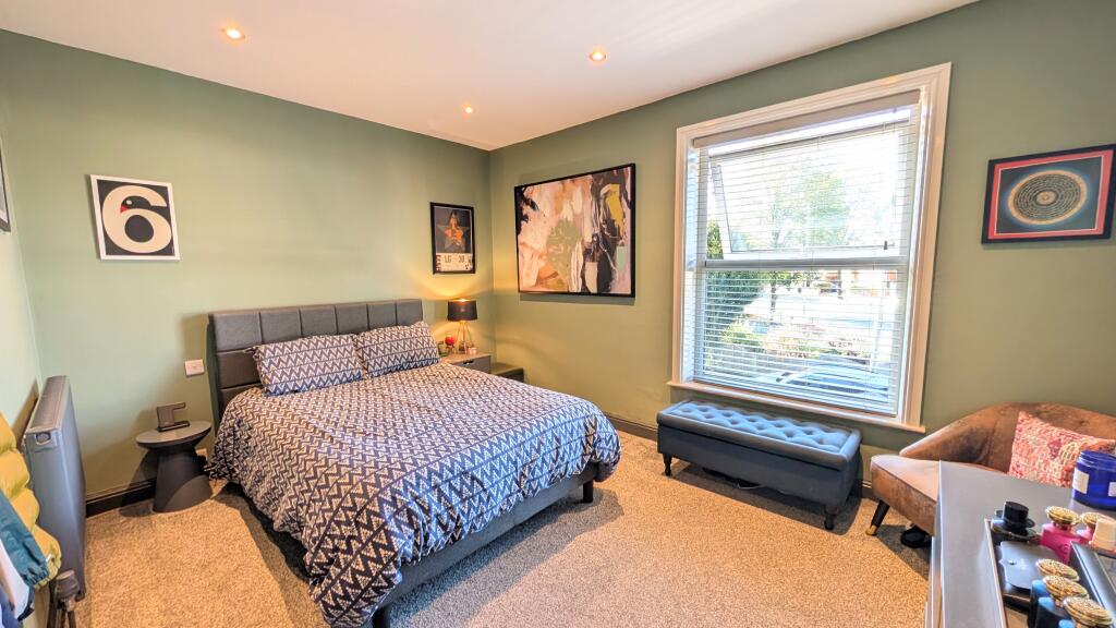 House in Stockport - View 4