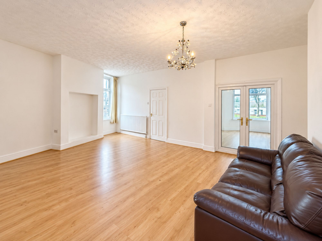 House in Burnley, Pike Hill, Fulledge - More
