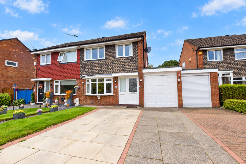 3-bed semi-detached on Little Brook Road, SALE, M33 4WG, £375,000
