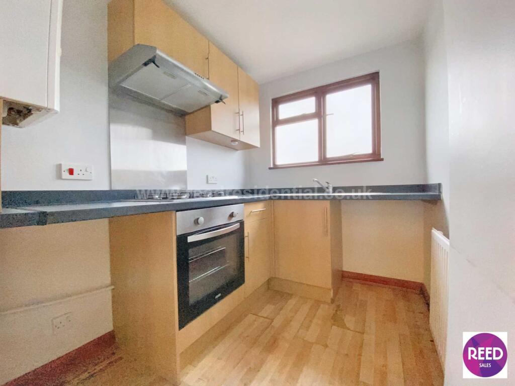 Apartment in Southend-on-Sea - View 2