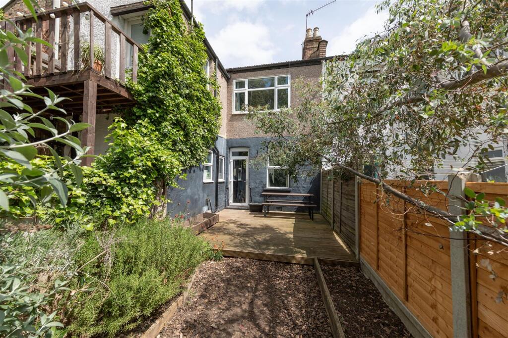 Property photo 11