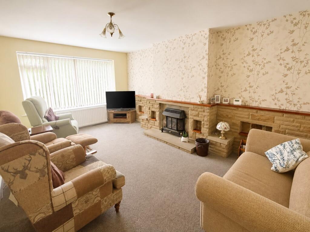 Pentland Avenue, Clayton, Bradford photo 4