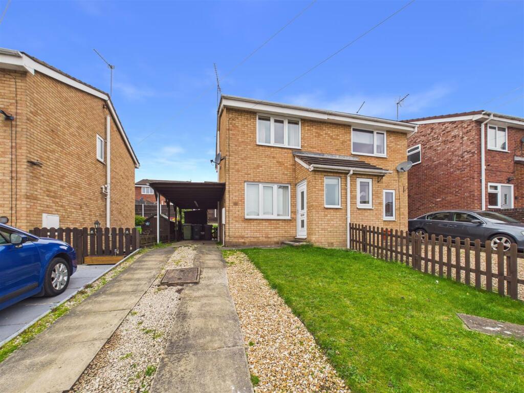 Main image of property: Curlew Avenue, Eckington, Sheffield