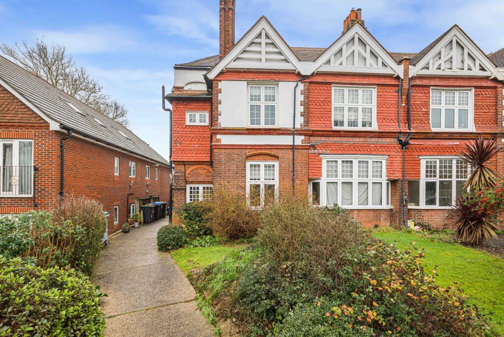Main image of property: Oakwood Avenue, 3 Oakwood Avenue, Beckenham