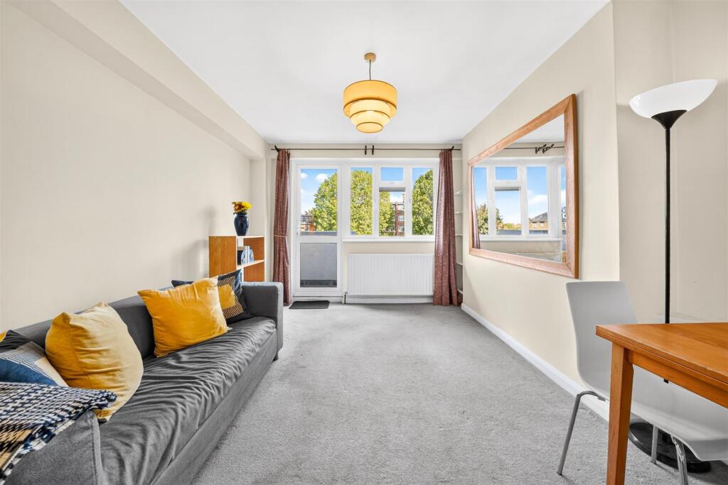 Apartment in London - View 5