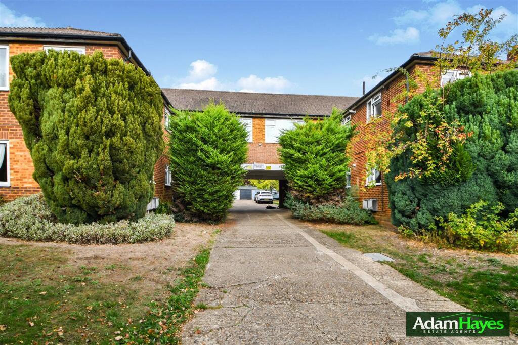 Main image of property: Friern Park, North Finchley, N12