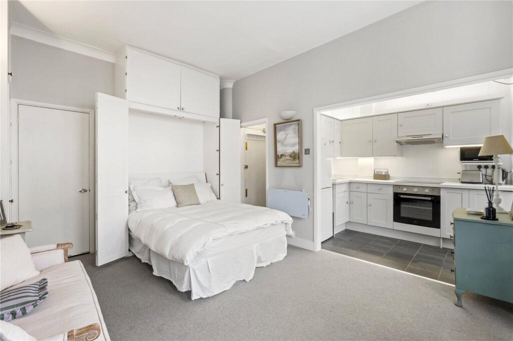 Apartment in London - View 3