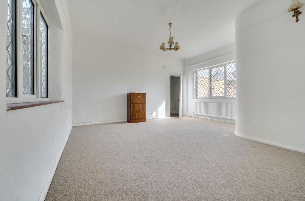 House in Chichester, North Mundham - View 2