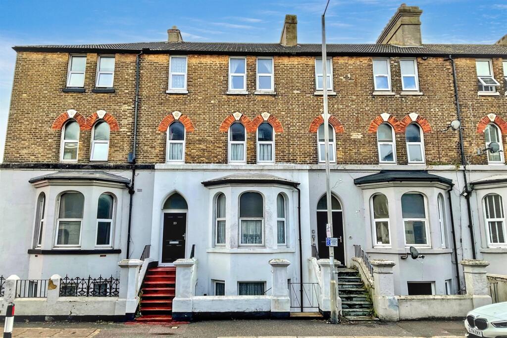 4-bed terraced on London Road, Dover, CT17, £260,000