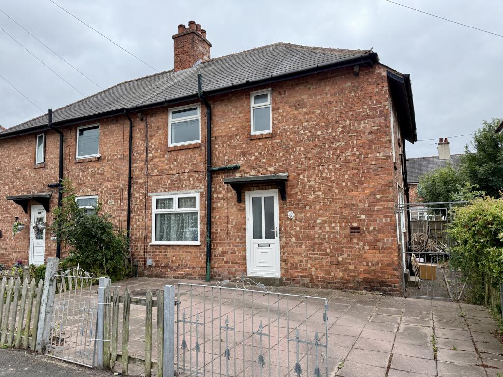 3-bed semi-detached on Loftos Avenue, Blackpool, £115,000