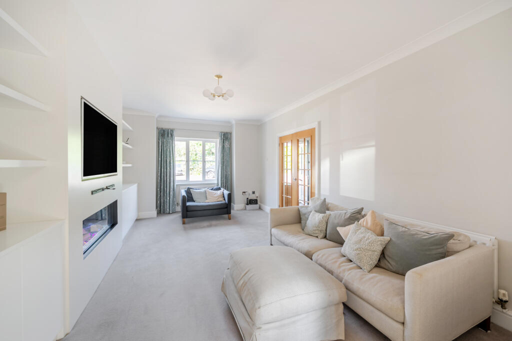 Waddling Lane, Wheathampstead, AL4 photo 4