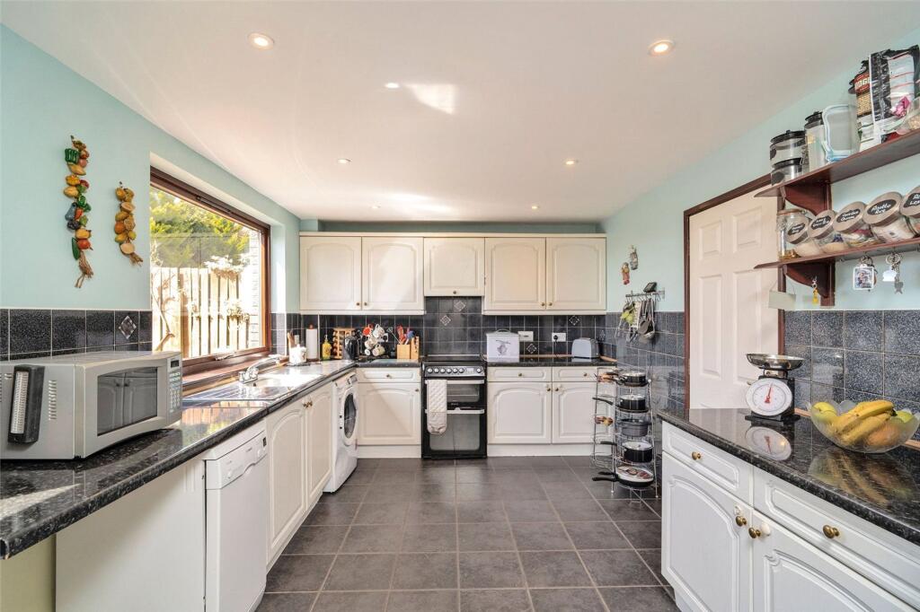 8 Callers Court, Tweedmouth, Berwick-Upon-Tweed, TD15 2FE photo 2