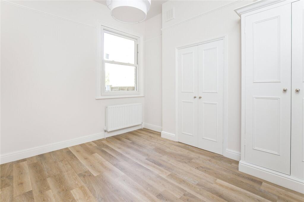 Apartment in London - View 2