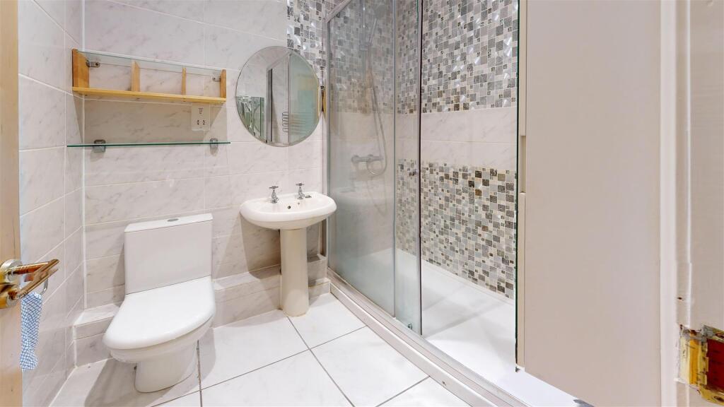 Apartment in Bradford, Ilkley - View 5
