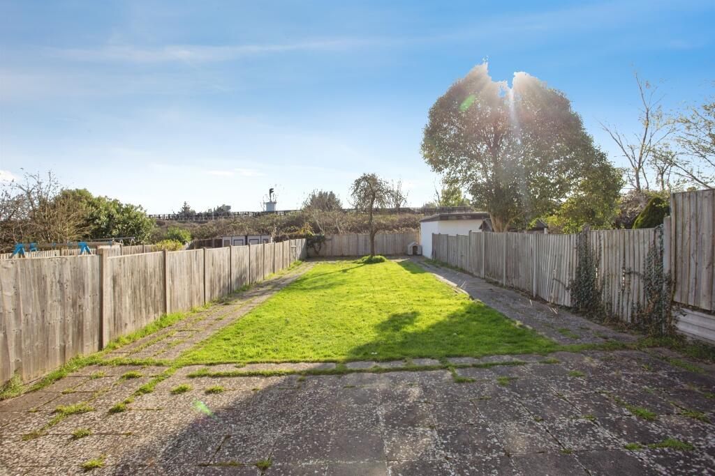 House in London - View 5