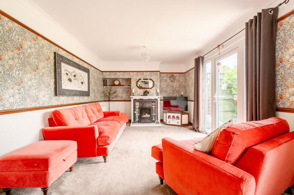 Nobel Crescent, Wroxham photo 4